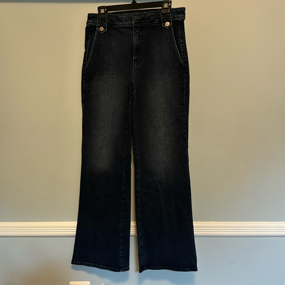 White House Black Market size 8 JEANS